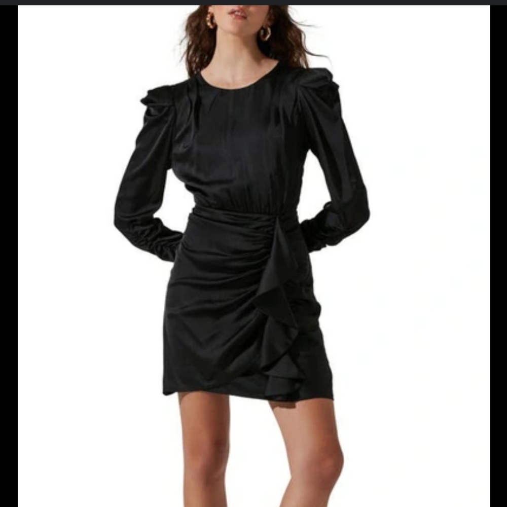 ASTR Cascade Ruffle black